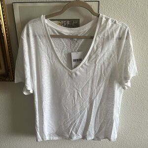 Lunya Linen knit V neck shirt